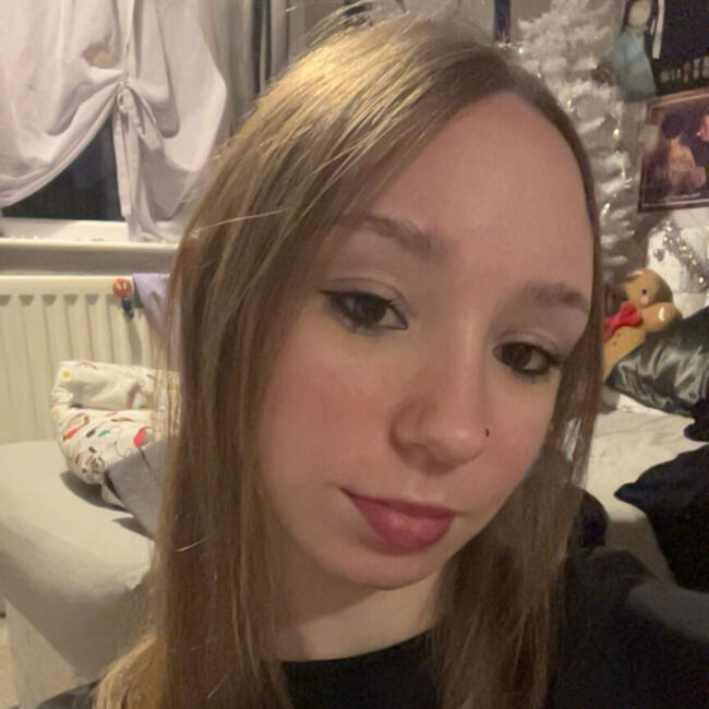 Babysitter in Newcastle-under-Lyme: Bethany