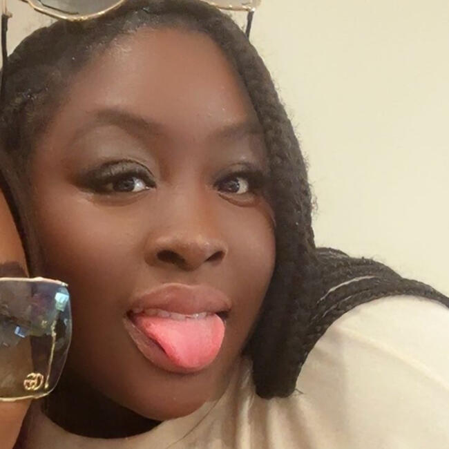 Babysitter in Gravesend: Sherry