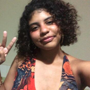 Babysitter in Nova Iguaçu: Karoline Stefany