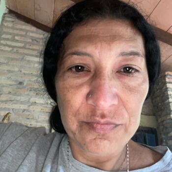 Baby-sitter in Villa Elisa: Yuliana