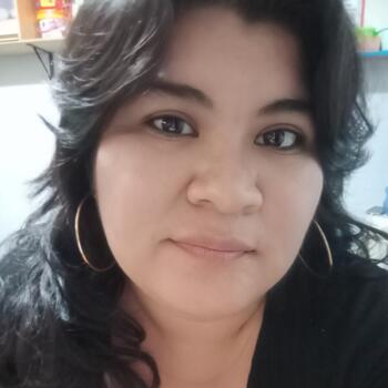 Babysitter Florencia de Mora: Katheryn Solanch
