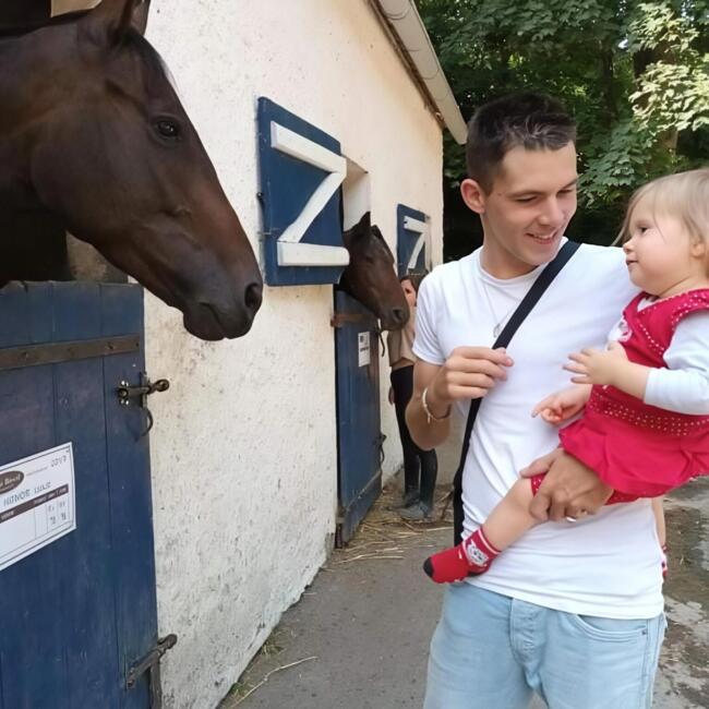 Job de garde d'enfants à Morlaix: Florent