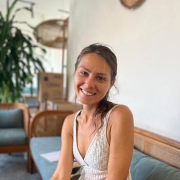 Babysitter Perth: Laura