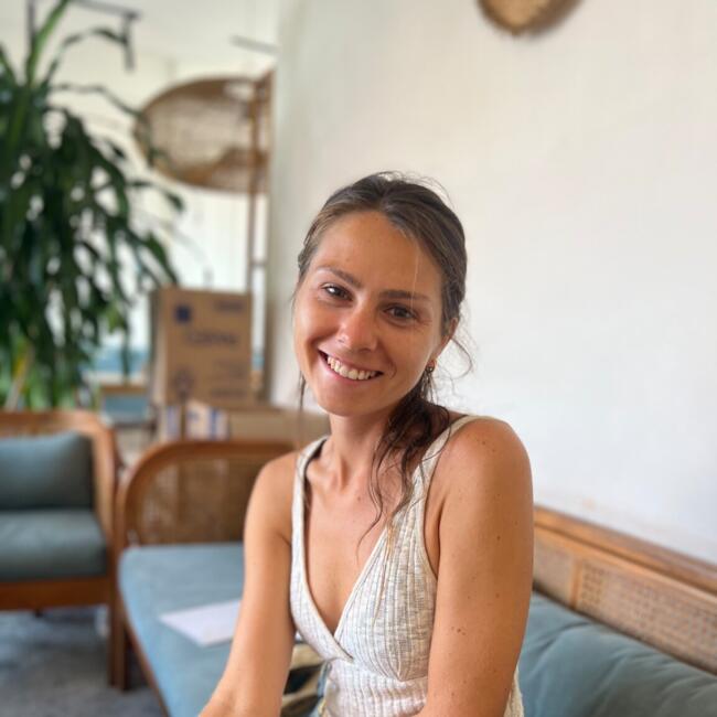 Babysitter in Perth: Laura