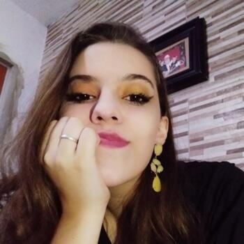 Babysitter in Belo Horizonte: Julia