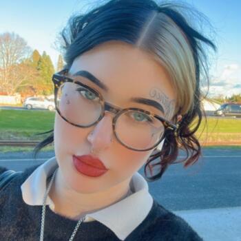 Babysitter in Auckland: Ahlia Flitcroft