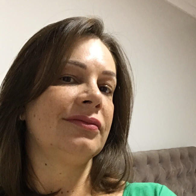Babysitter in Florianópolis: Sivane de oliveira