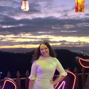 Babysitter in Tegucigalpa: Larissa Alvarado