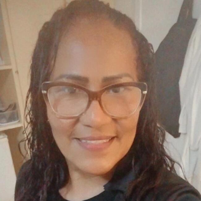 Babá em Brasília: Miracy