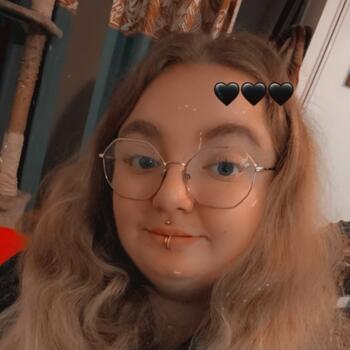 Baby-sitter Saint-Julien-en-Genevois: Emline