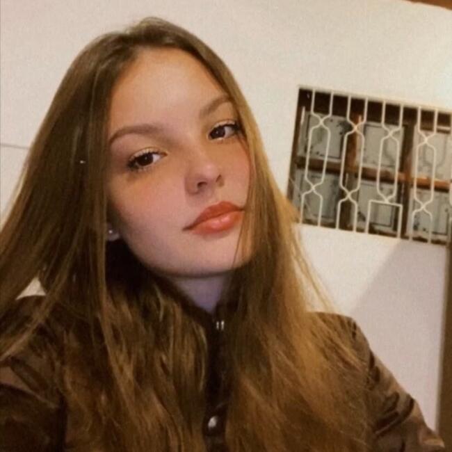 Babysitter in São José dos Campos: Ana Julia