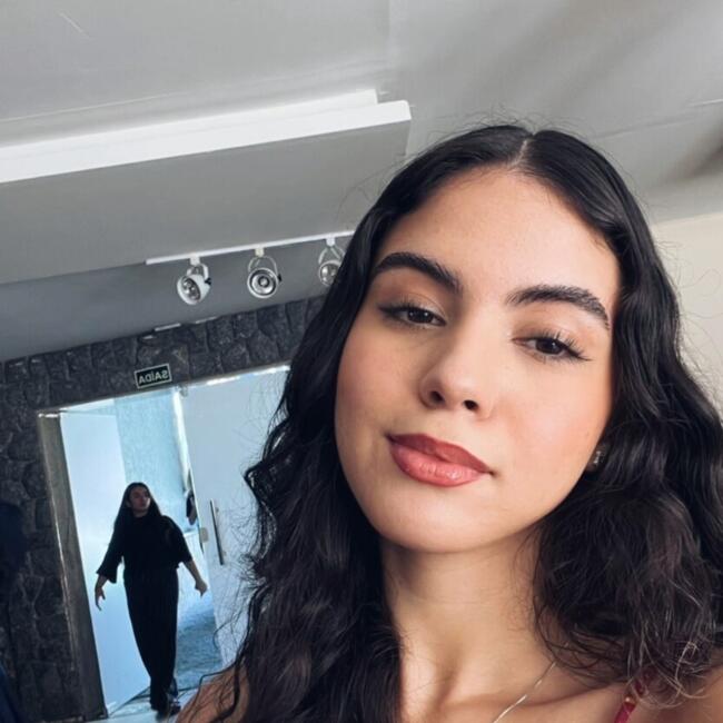 Babá em Duque de Caxias: Júlia