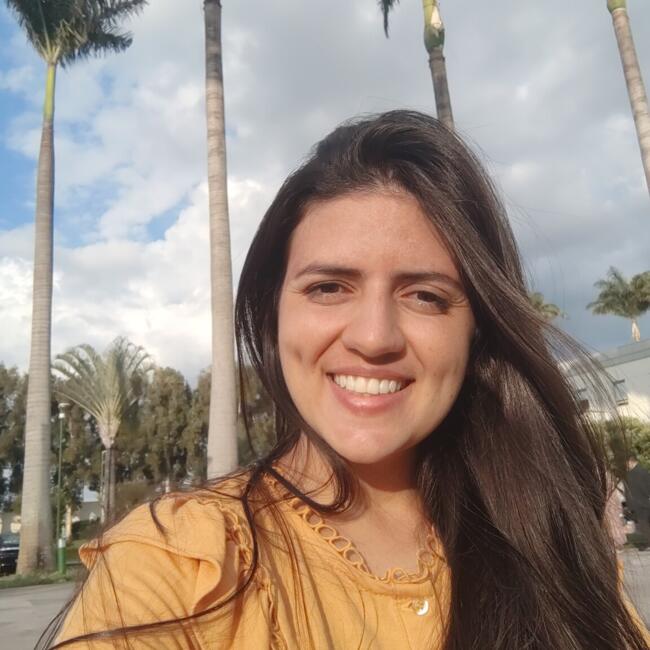 Babá em Uberaba: Jackeline