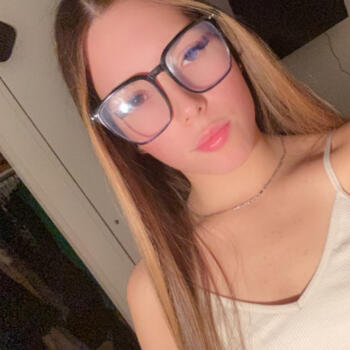 Babysitter in Saint-Gratien: Alycia