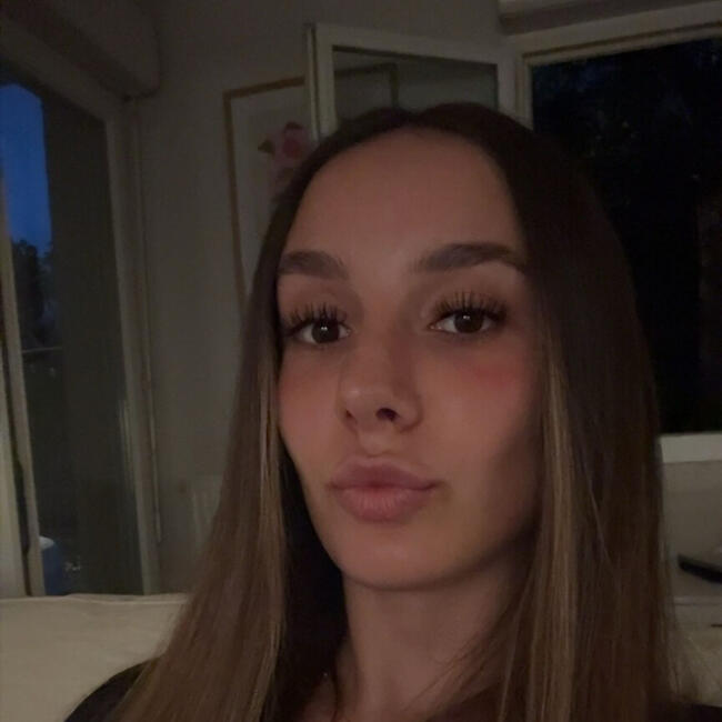 Babysitter in Castelnau-le-Lez: Lara
