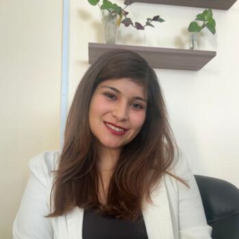Babysitter in Seville: Aurora Murillo