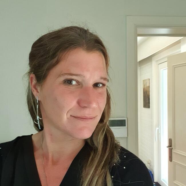 Babysitter in Tielt: Melina