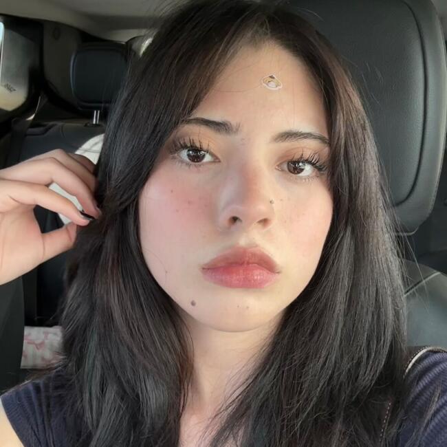 Babysitter in Ensenada: Kamila