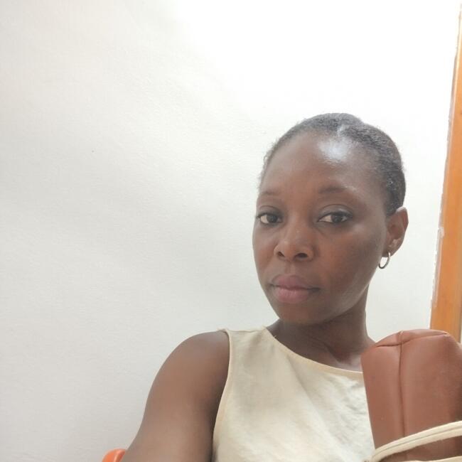 Babysitter in Abidjan: Gnionsahe