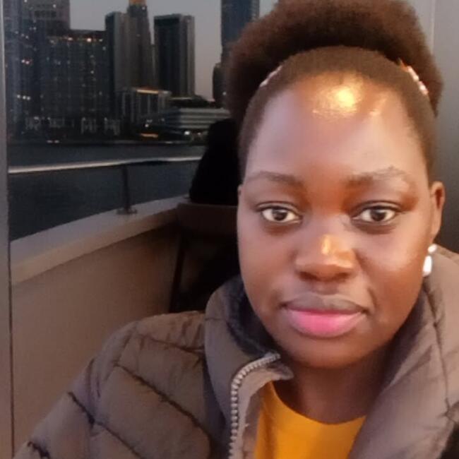 جليسة أطفال في دبي: Ndagire winfred