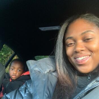 Babysitter in Queluz: Bruna