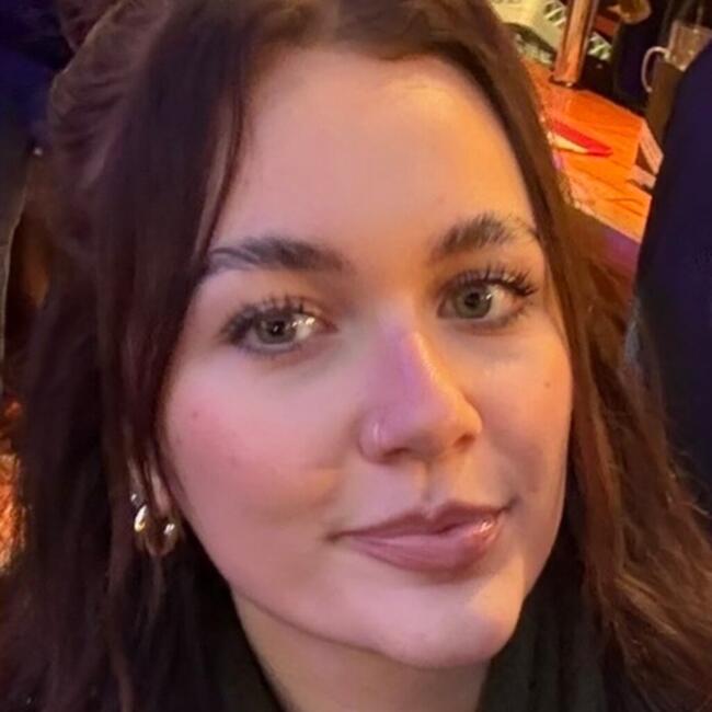 Babysitter in Kettering: Ebony