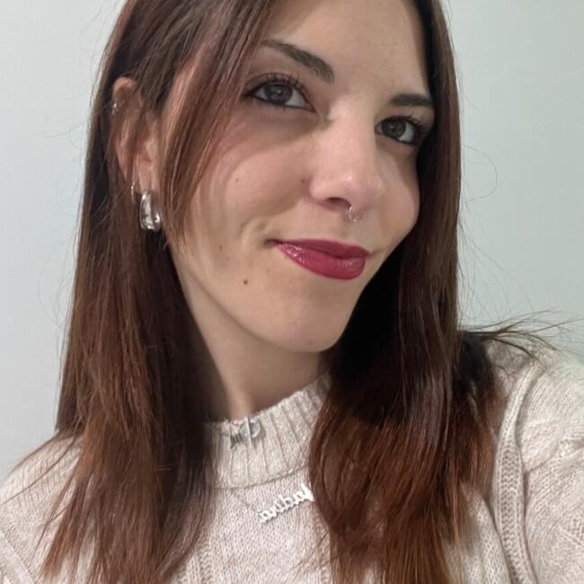 Canguro en Cádiz: Yadira