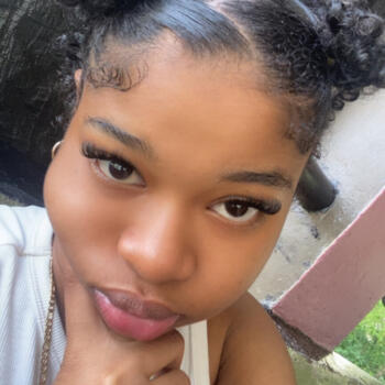 Babysitter in Port of Spain: Kallisti