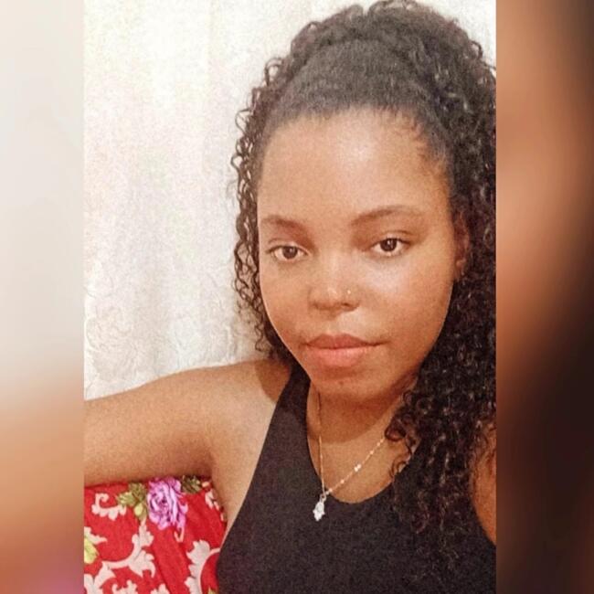 Babá em Salvador: Alana Santos