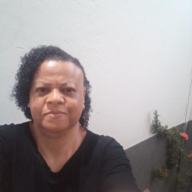 Babysitter in São José dos Campos: Débora 