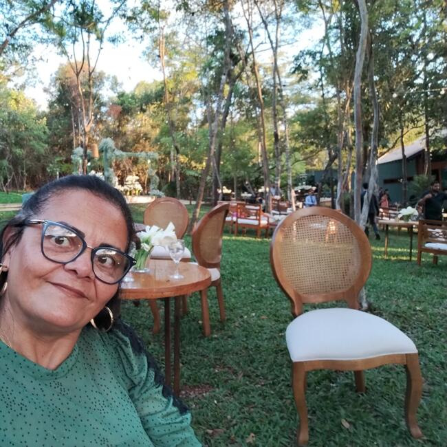 Babá em Vespasiano: Monica