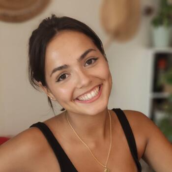 Babysitter in Marseille: Juliette