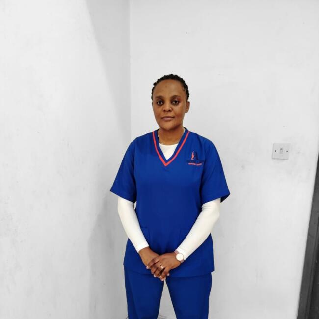 Babysitter in Abu Dhabi: Monicah