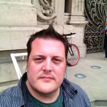 Babysitter Aveiro: Colin