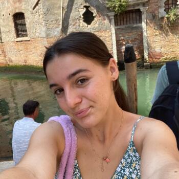 Babysitter Lens: Sarah