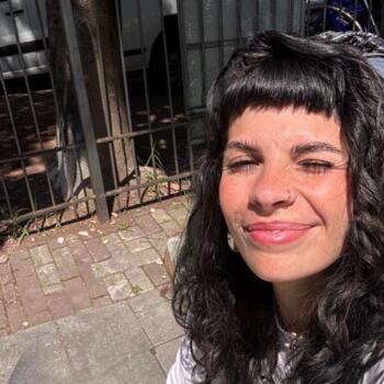 Babysitter Rome: Giulia