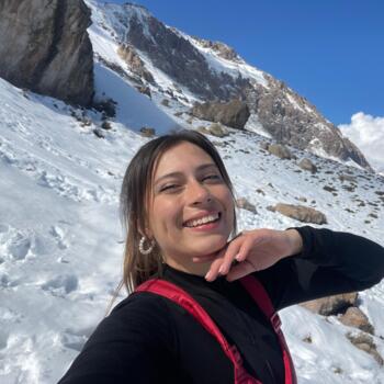 Babysitter in Pucón: Khyara