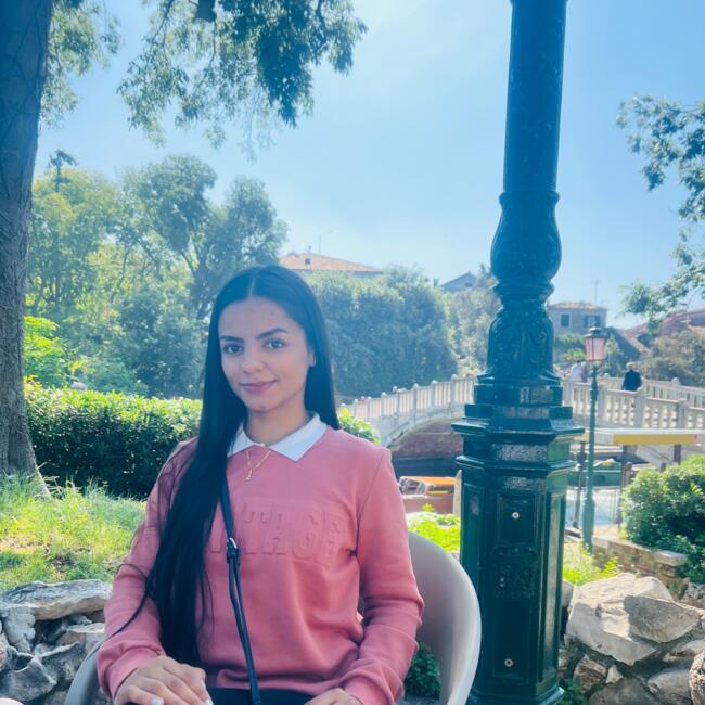 Babysitter in Paris: Mile