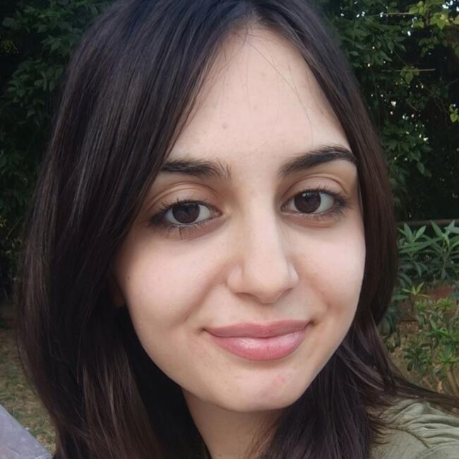 Babysitter στην περιοχή Diavatá: Sofia