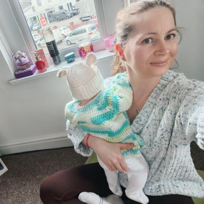 Babysitter in Newport: Lenka