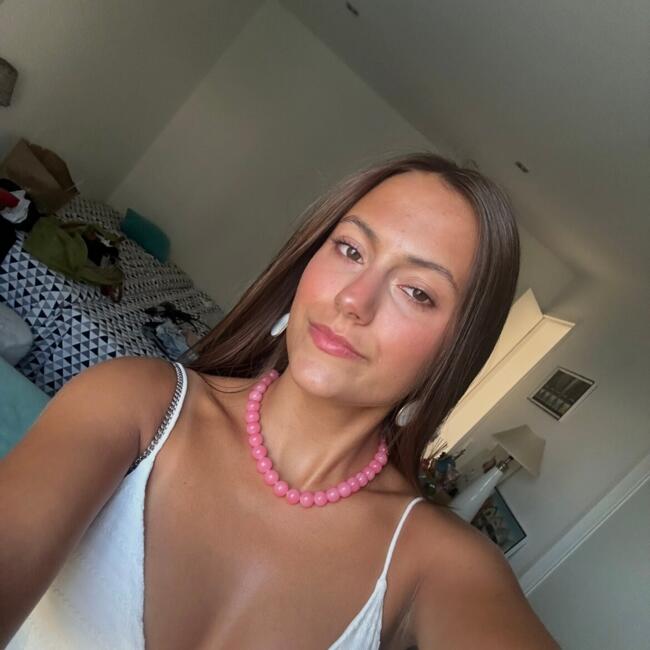 Babysitter in Oeiras: Laura