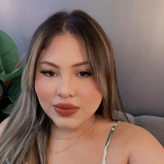 Babysitter in Bugaba: Ana