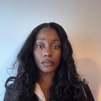 Babysitter London: Osarugue