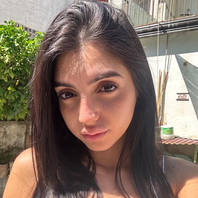 Babysitter a Macerata Campania: Tina