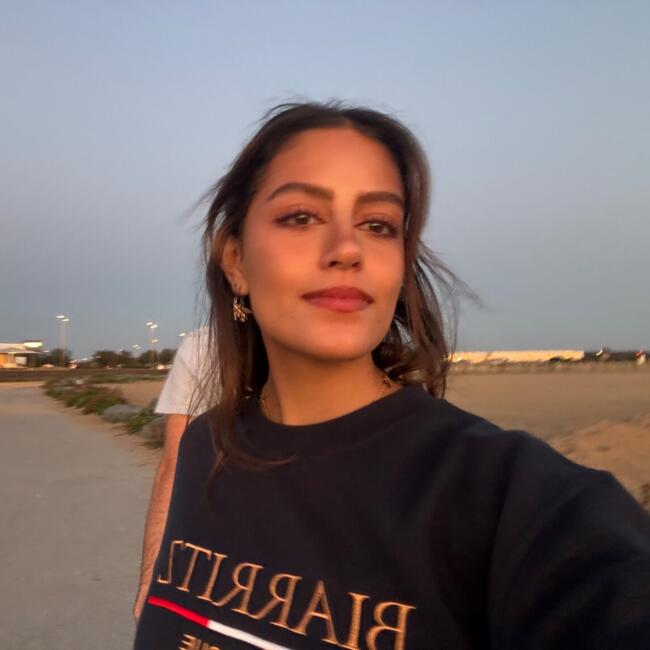 Babysitter in Anglet: Carmen victoria