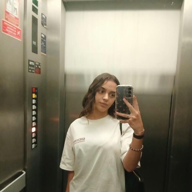 Babysitter in Águeda Municipality: Carina