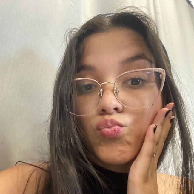 Babysitter in Alfenas: Mirely