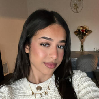 Babysitter in Avignon: Amira