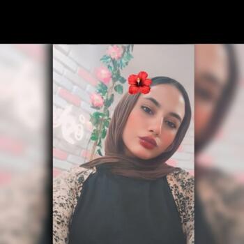 Babysitter Alexandria: Salma