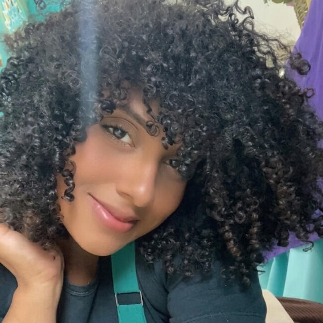Babysitter in Salvador: Emilly